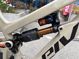 USATO-PIVOT FIREBIRD 29 RACE X01 2022 M CREMA